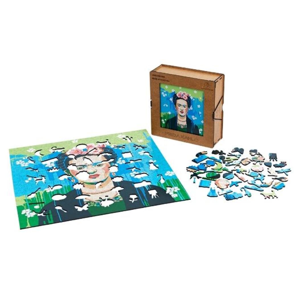 Frida Kahlo Wooden Puzzle unboxing view