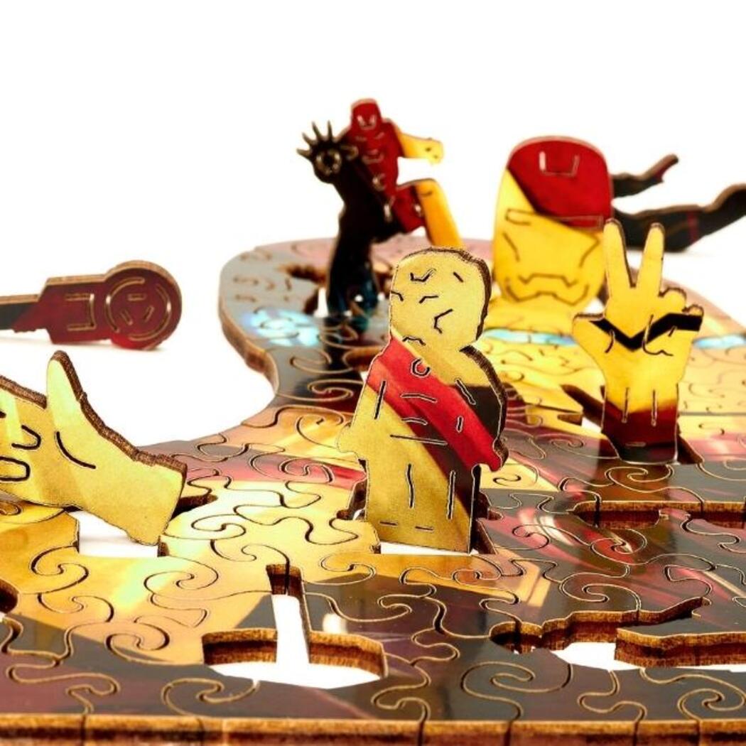 ironman wooden puzzle detailed view